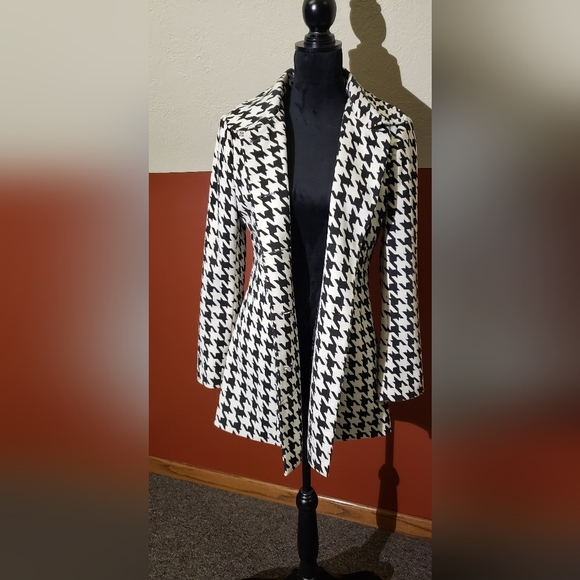 Houndstooth Blazer - Picture 3 of 5